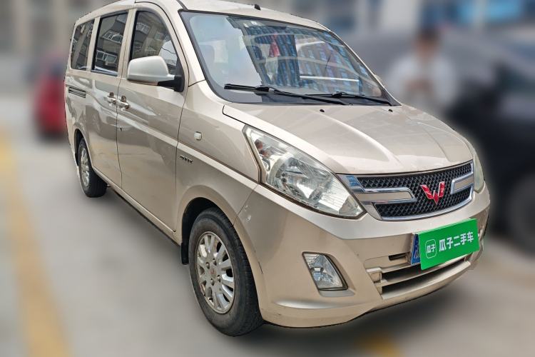 Used Wuling Rongguang V 2018 1.5L Standard Version Front Right 45 Deg