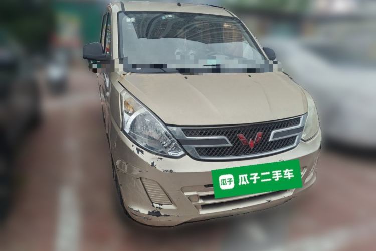 Used Wuling Rongguang V 2018 1.5L Practical Version Front Right 45 Deg