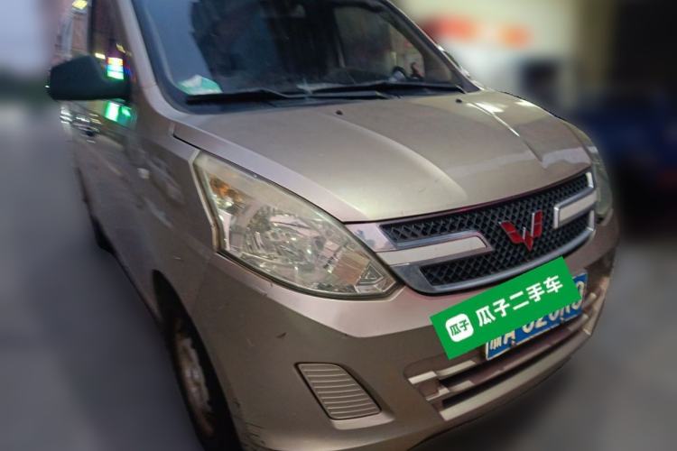 Used Wuling Rongguang V 2018 1.5L Practical Version Front Right 45 Deg
