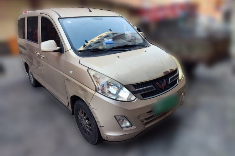 Used Wuling Rongguang V 2018 1.5L Standard Version Front Right 45 Deg