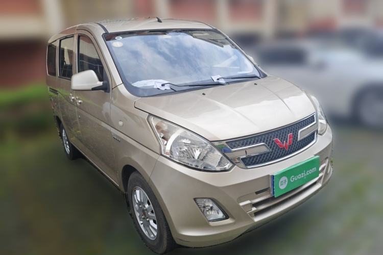 Used Wuling Rongguang V 2018 1.5L Standard Version Front Right 45 Deg