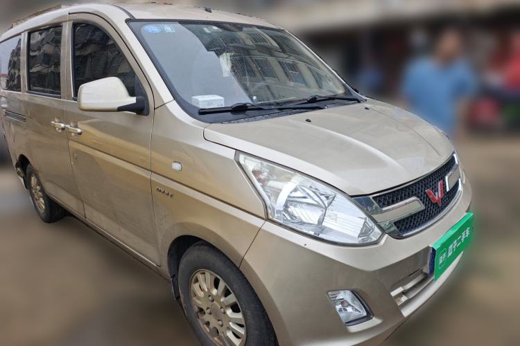 Used Wuling Rongguang V 2018 1.5L Standard Version Front Right 45 Deg
