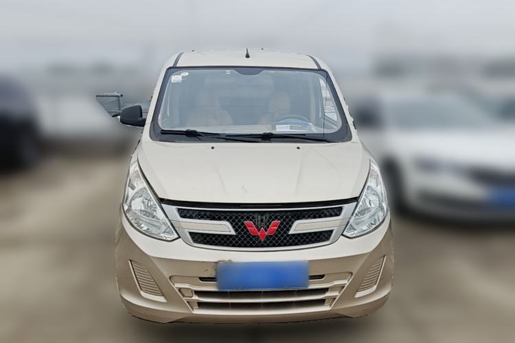 Used Wuling Rongguang V 2018 1.5L Practical Version Front