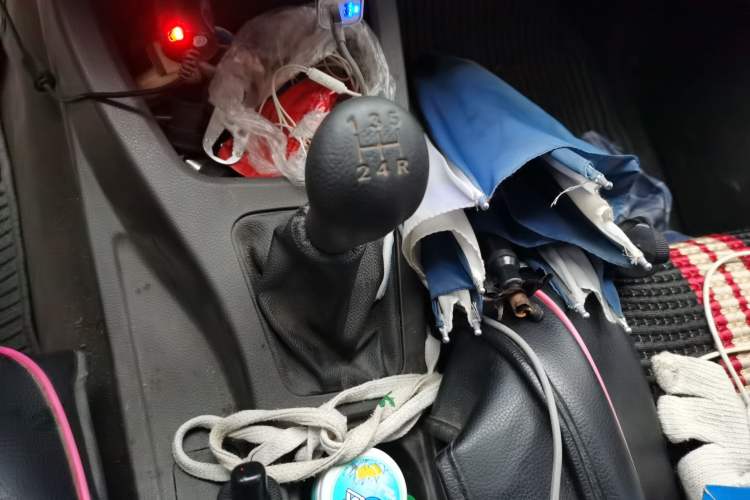 Used Wuling Rongguang V 2018 1.5L Standard Version Gear Lever