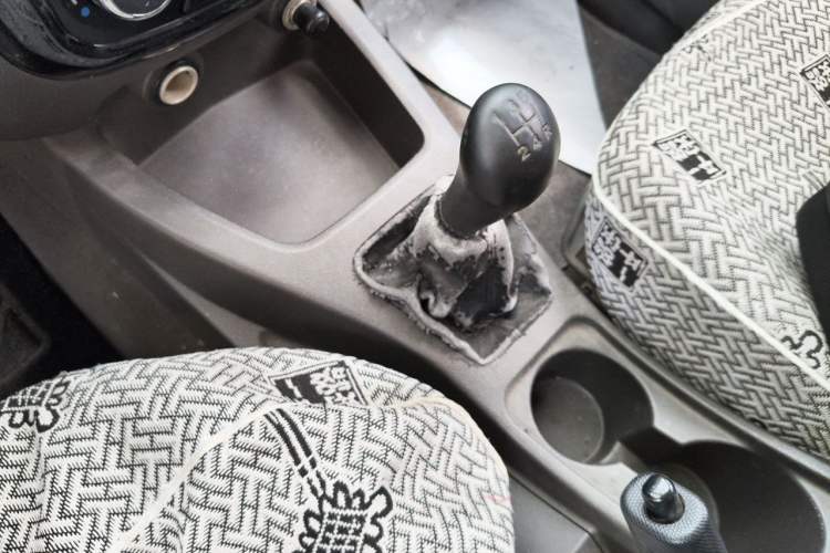 Used Wuling Rongguang V 2018 1.5L Standard Version Gear Lever