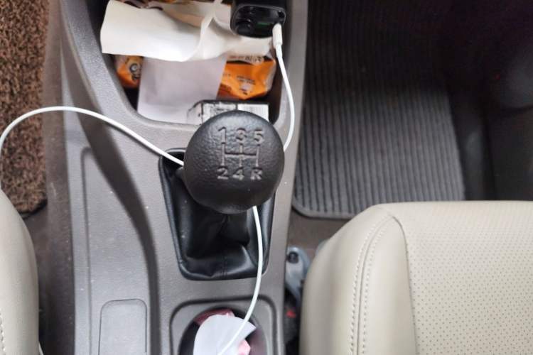 Used Wuling Rongguang V 2018 1.5L Standard Version Gear Lever