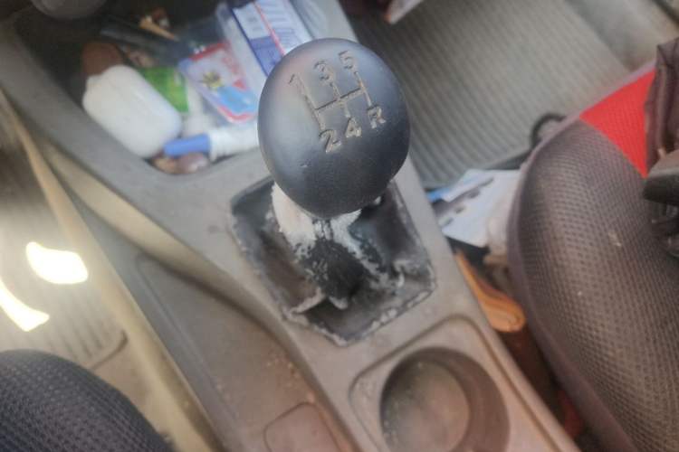 Used Wuling Rongguang V 2018 1.5L Practical Version Gear Lever