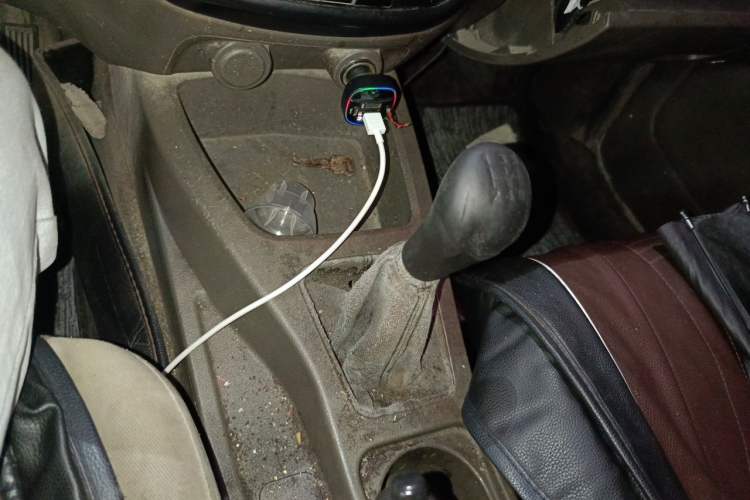 Used Wuling Rongguang V 2018 1.5L Practical Version Gear Lever
