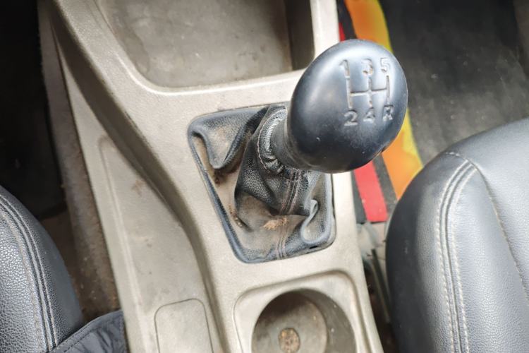Used Wuling Rongguang V 2018 1.5L Practical Version Gear Lever