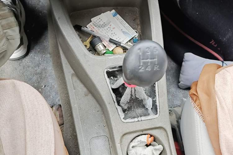 Used Wuling Rongguang V 2018 1.5L Practical Version Gear Lever