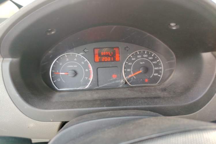 Used Wuling Rongguang V 2018 1.5L Standard Version Instrument Cluster