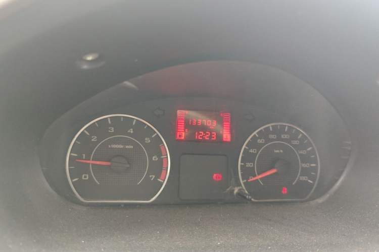 Used Wuling Rongguang V 2018 1.5L Practical Version Instrument Cluster