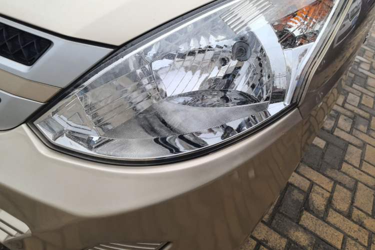 Used Wuling Rongguang V 2018 1.5L Practical Version Left Front Headlight