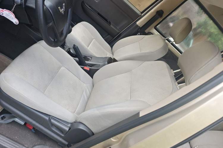 Used Wuling Rongguang V 2018 1.5L Standard Version Left Front Seat