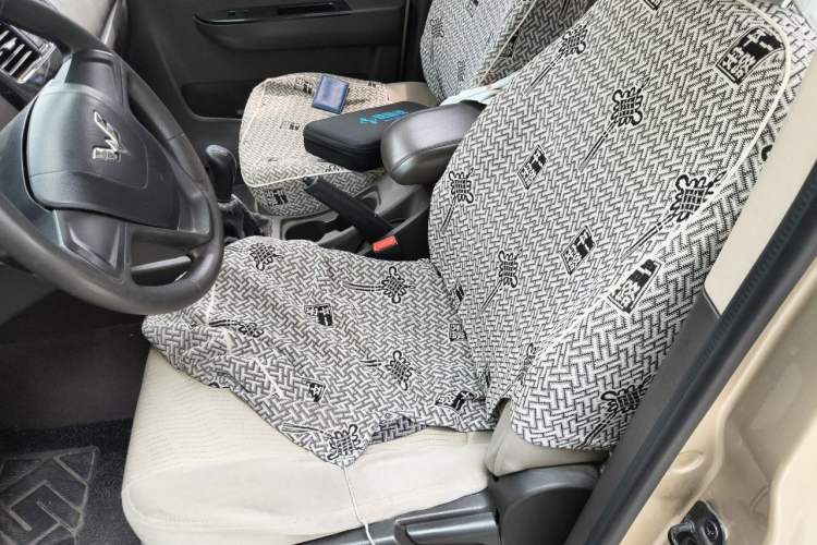 Used Wuling Rongguang V 2018 1.5L Standard Version Left Front Seat