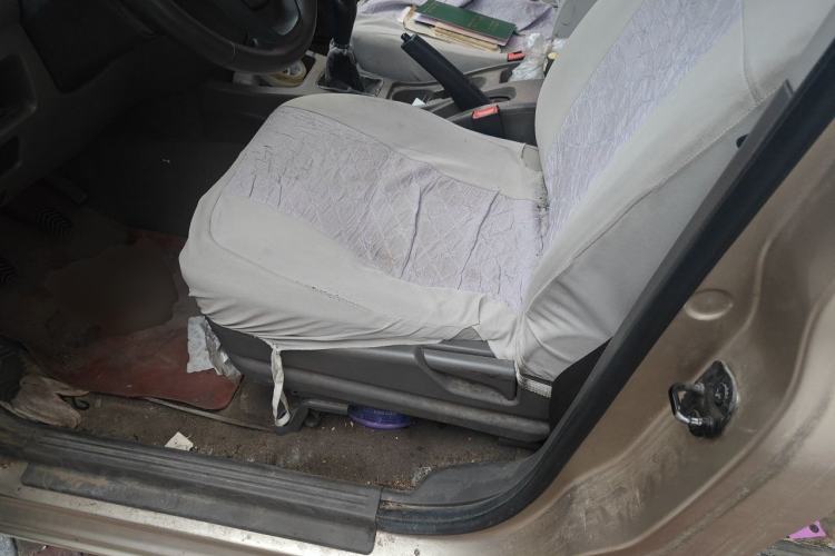Used Wuling Rongguang V 2018 1.5L Practical Version Left Front Seat