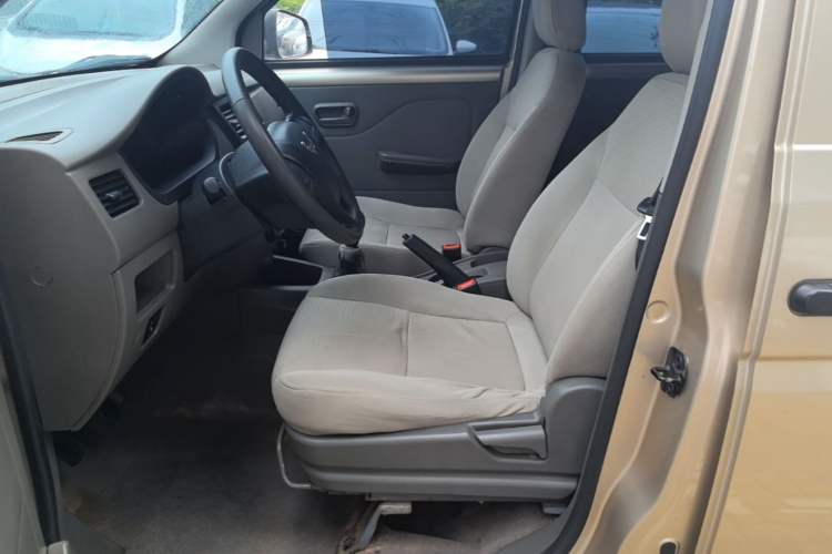 Used Wuling Rongguang V 2018 1.5L Practical Version Left Front Seat