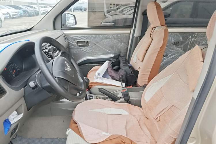 Used Wuling Rongguang V 2018 1.5L Practical Version Left Front Seat