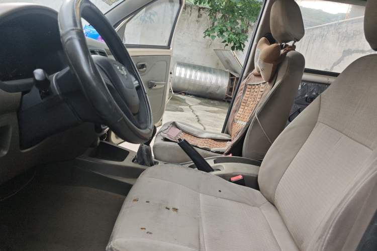 Used Wuling Rongguang V 2018 1.5L Practical Version Left Front Seat