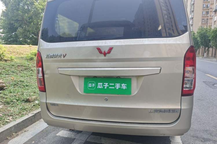Used Wuling Rongguang V 2018 1.5L Standard Version Rear