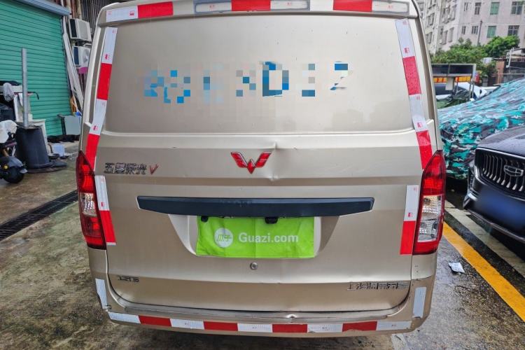 Used Wuling Rongguang V 2018 1.5L Practical Version Rear