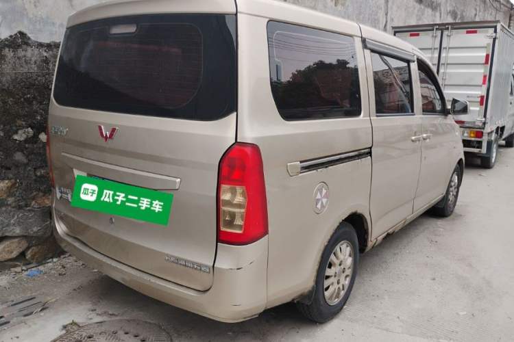 Used Wuling Rongguang V 2018 1.5L Standard Version Rear Right 45 Deg