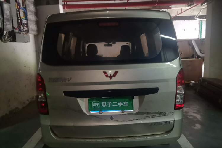 Used Wuling Rongguang V 2018 1.2L Practical Model Rear