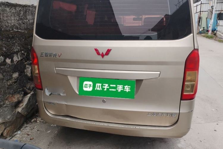 Used Wuling Rongguang V 2018 1.5L Standard Version Rear