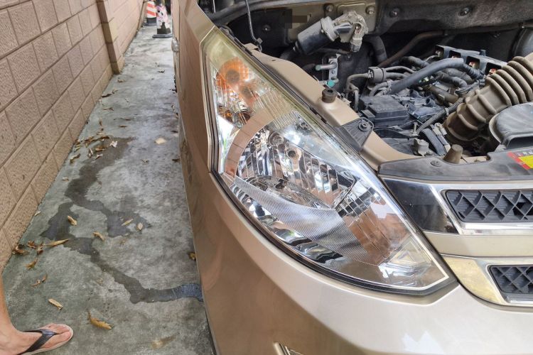Used Wuling Rongguang V 2018 1.5L Standard Version Right Front Headlight