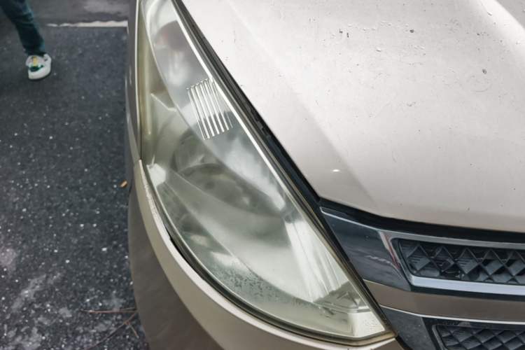 Used Wuling Rongguang V 2018 1.5L Standard Version Right Front Headlight