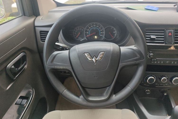 Used Wuling Rongguang V 2018 1.5L Standard Version Steering Wheel