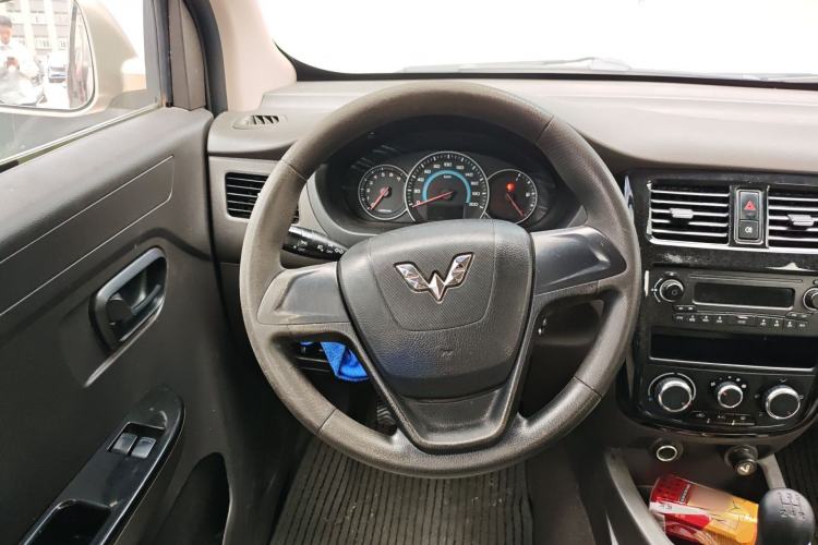 Used Wuling Rongguang V 2018 1.5L Standard Version Steering Wheel