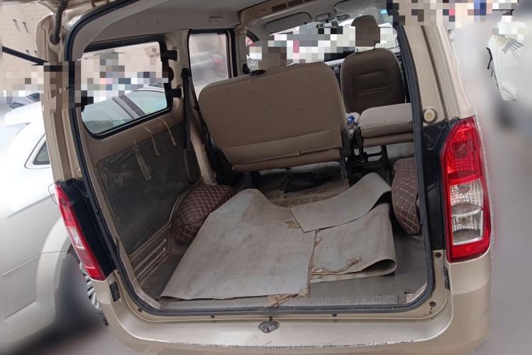 Used Wuling Rongguang V 2018 1.5L Standard Version Trunk