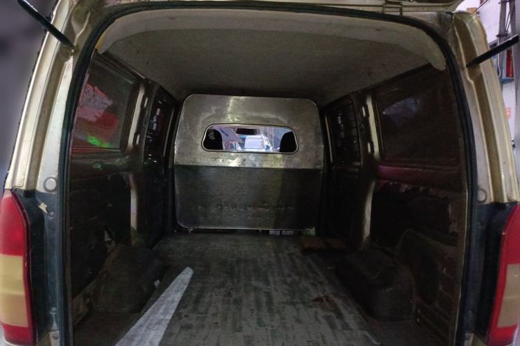Used Wuling Rongguang V 2018 1.5L Practical Version Trunk
