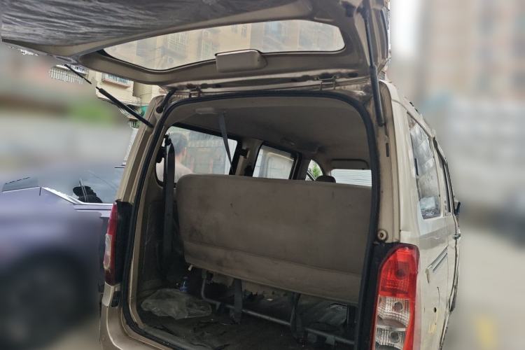 Used Wuling Rongguang V 2018 1.5L Practical Version Trunk