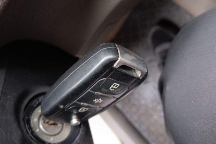 Used Wuling Rongguang V 2018 1.5L Standard Version Vehicle Key