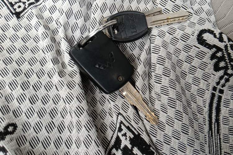 Used Wuling Rongguang V 2018 1.5L Standard Version Vehicle Key