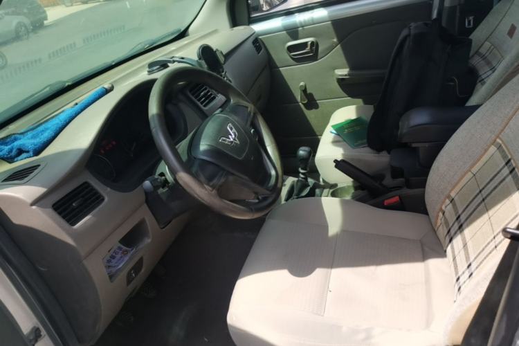 Used Wuling Rongguang V 2019 1.5L Window-Sealed Utility Model China VI LAR Left Front Seat
