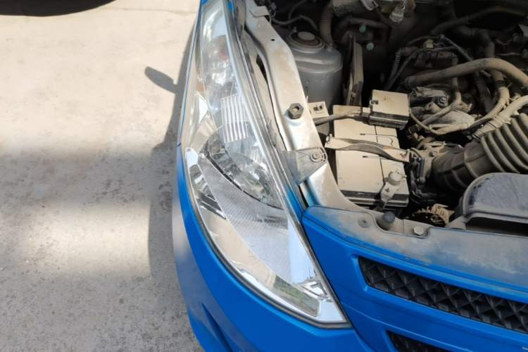 Used Wuling Rongguang V 2019 1.5L Window-Sealed Utility Model China VI LAR Right Front Headlight