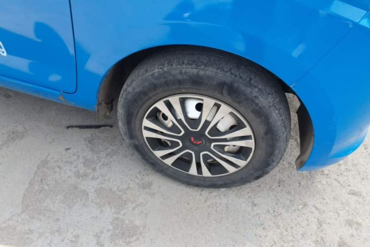 Used Wuling Rongguang V 2019 1.5L Window-Sealed Utility Model China VI LAR Right Front Wheel Hub