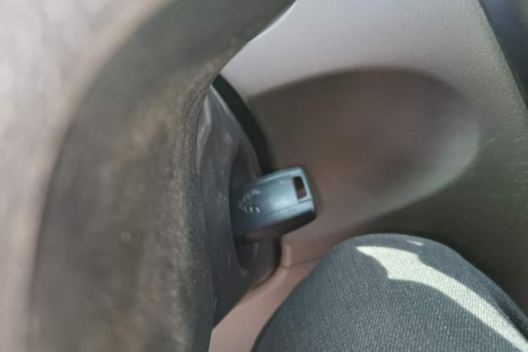 Used Wuling Rongguang V 2019 1.5L Window-Sealed Utility Model China VI LAR Vehicle Key