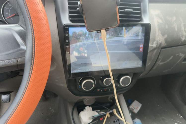 Used Wuling Rongguang V 2019 1.5L Practical Model China VI LAR Audio And AC Panel