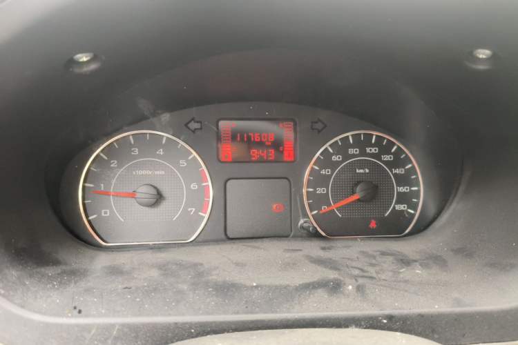 Used Wuling Rongguang V 2019 1.5L Practical Model China VI LAR Instrument Cluster