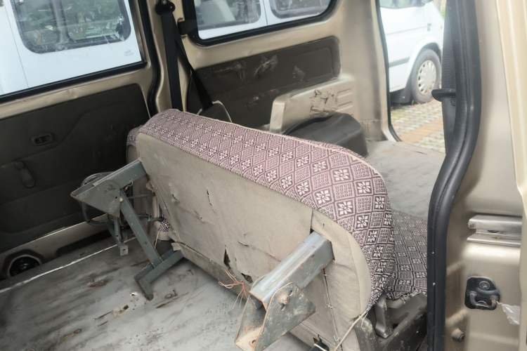 Used Wuling Rongguang V 2019 1.5L Practical Model China VI LAR Left Rear Seat