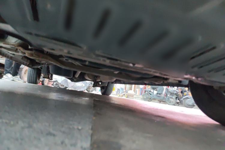 Used Wuling Rongguang V 2019 1.5L Practical Model China VI LAR Chassis Front