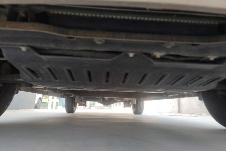Used Wuling Rongguang V 2019 1.5L Window-Sealed Utility Model China VI LAR Chassis Front