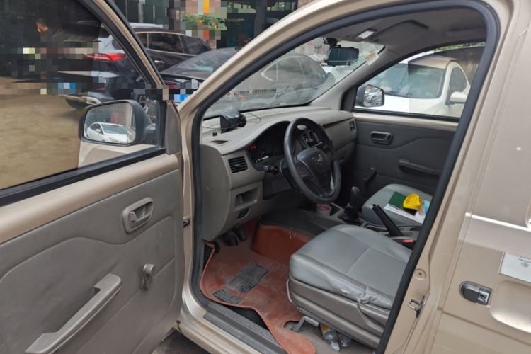 Used Wuling Rongguang V 2019 1.5L Van - Utility Model Driver Seat