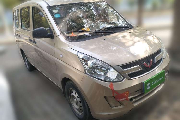 Used Wuling Rongguang V 2019 1.5L Van - Utility Model Front Right 45 Deg