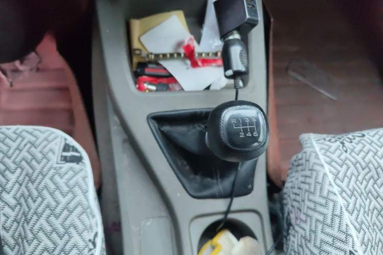 Used Wuling Rongguang V 2019 1.5L Practical Model China VI LAR Gear Lever