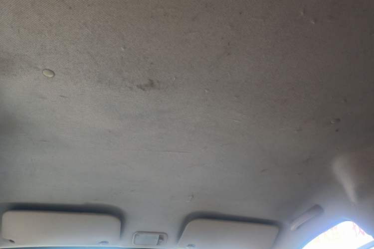 Used Wuling Rongguang V 2019 1.5L Window-Sealed Utility Model China VI LAR Headliner